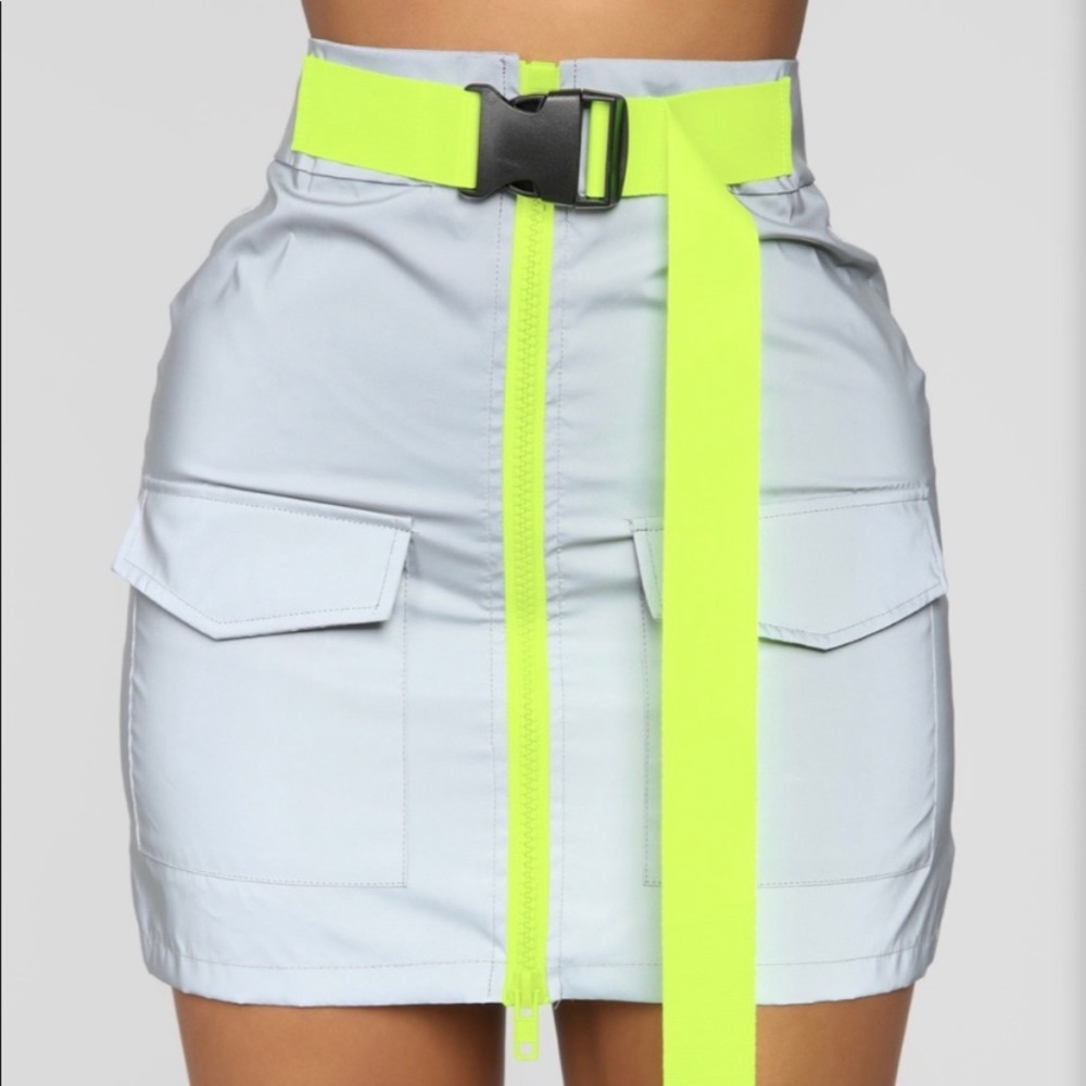Reflective Skirt Set - Picture 3 of 6